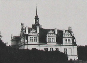 Ungru Manor