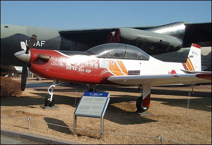 KAI KT-1